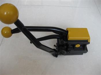 免扣式钢带打包机 免扣式钢带打包机